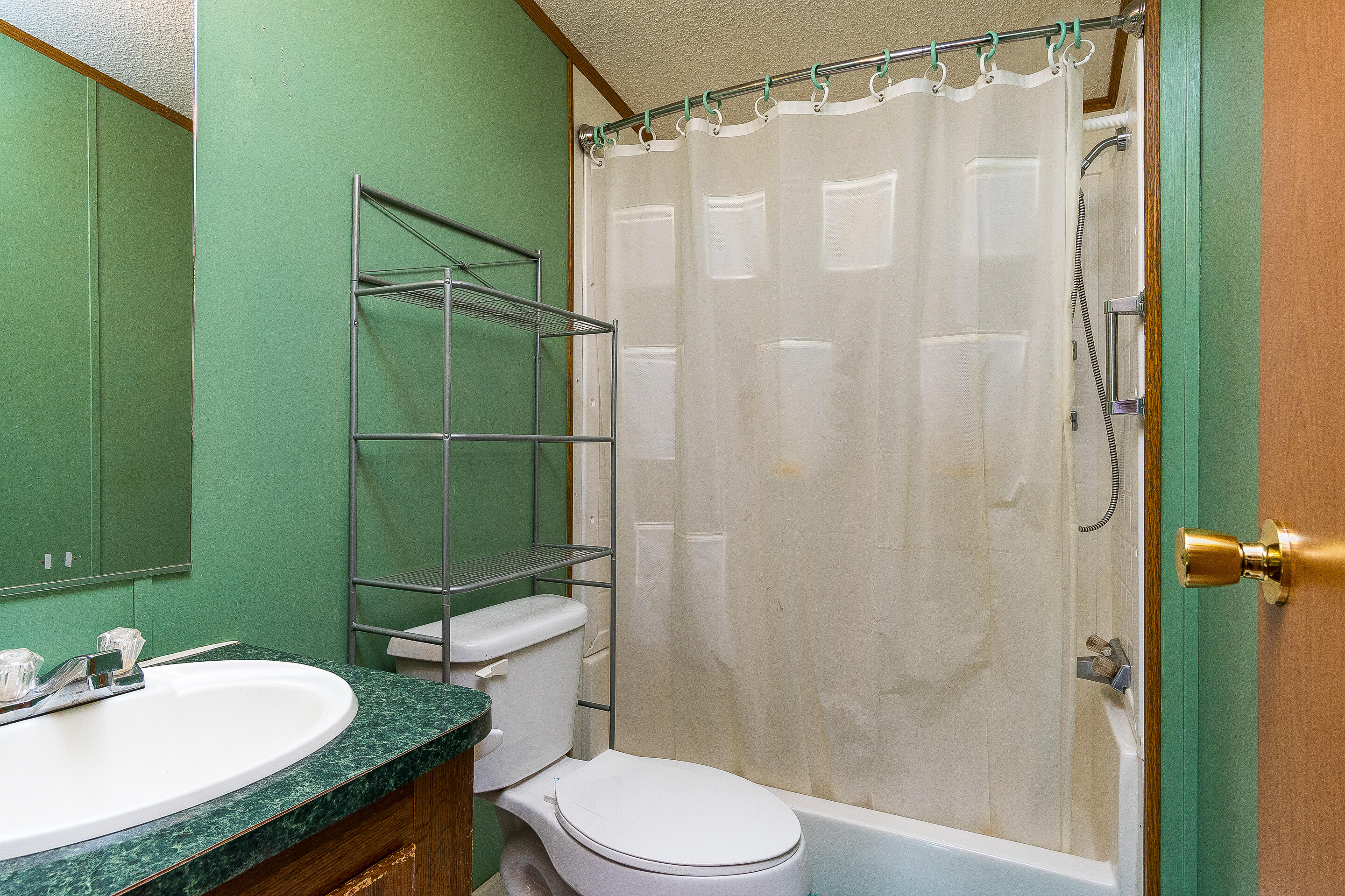 111 Twin Pond Road Limestone, TN 37681 - Photo 23 of 26 interior-19