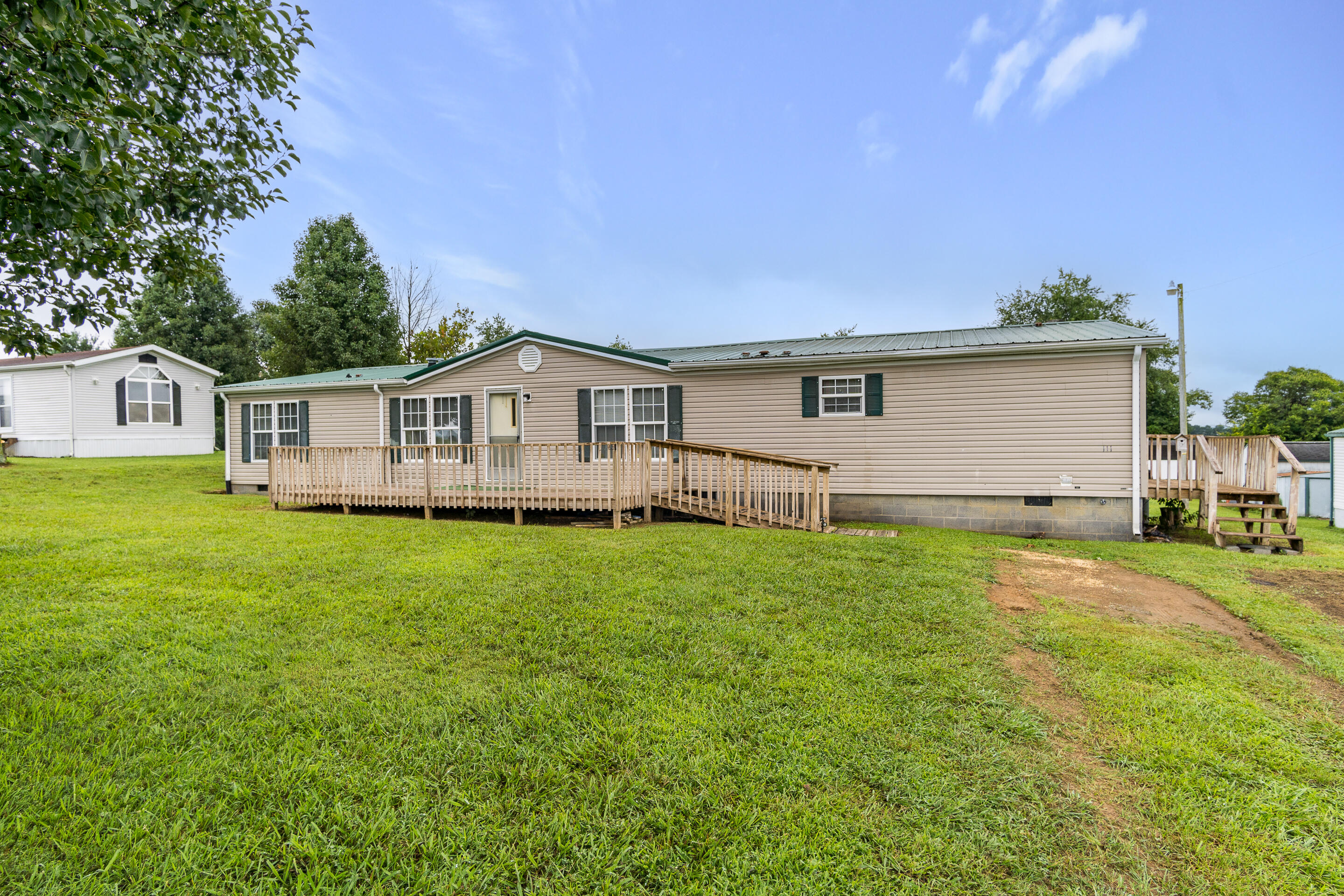 111 Twin Pond Road Limestone, TN 37681 - Photo 4 of 26 exterior-7