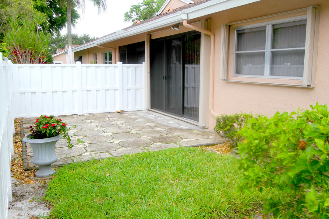 8064 Sweetbriar Way, Unit A Boca Raton, FL 33496 - Photo 19 of 24 IMG_1819