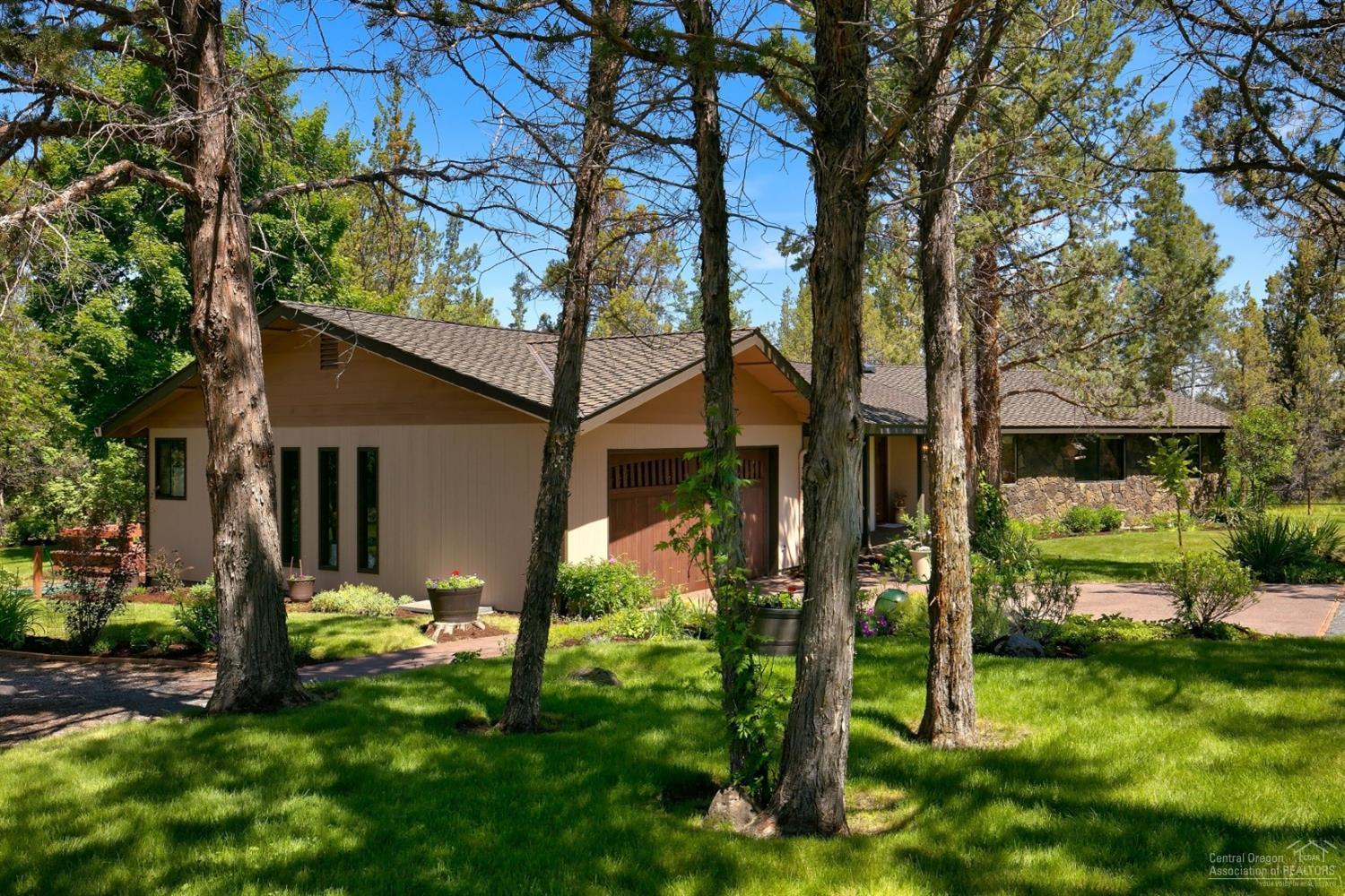 19435 Dayton Road Bend, OR 97703 - Photo 24 of 25 Gallery Image 24