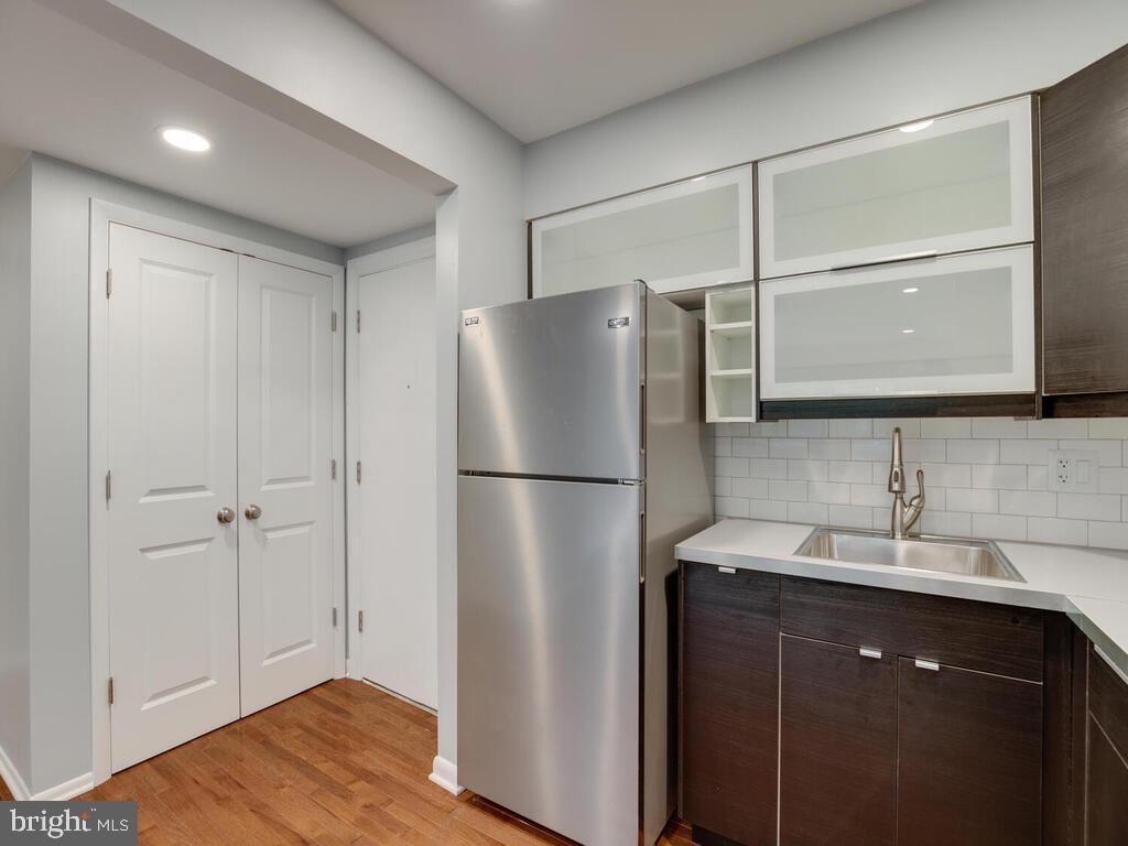 200 Cross Keys Road, Unit R35 Baltimore, MD 21210 - Photo 6 of 35 New stainless steel refrigerator
