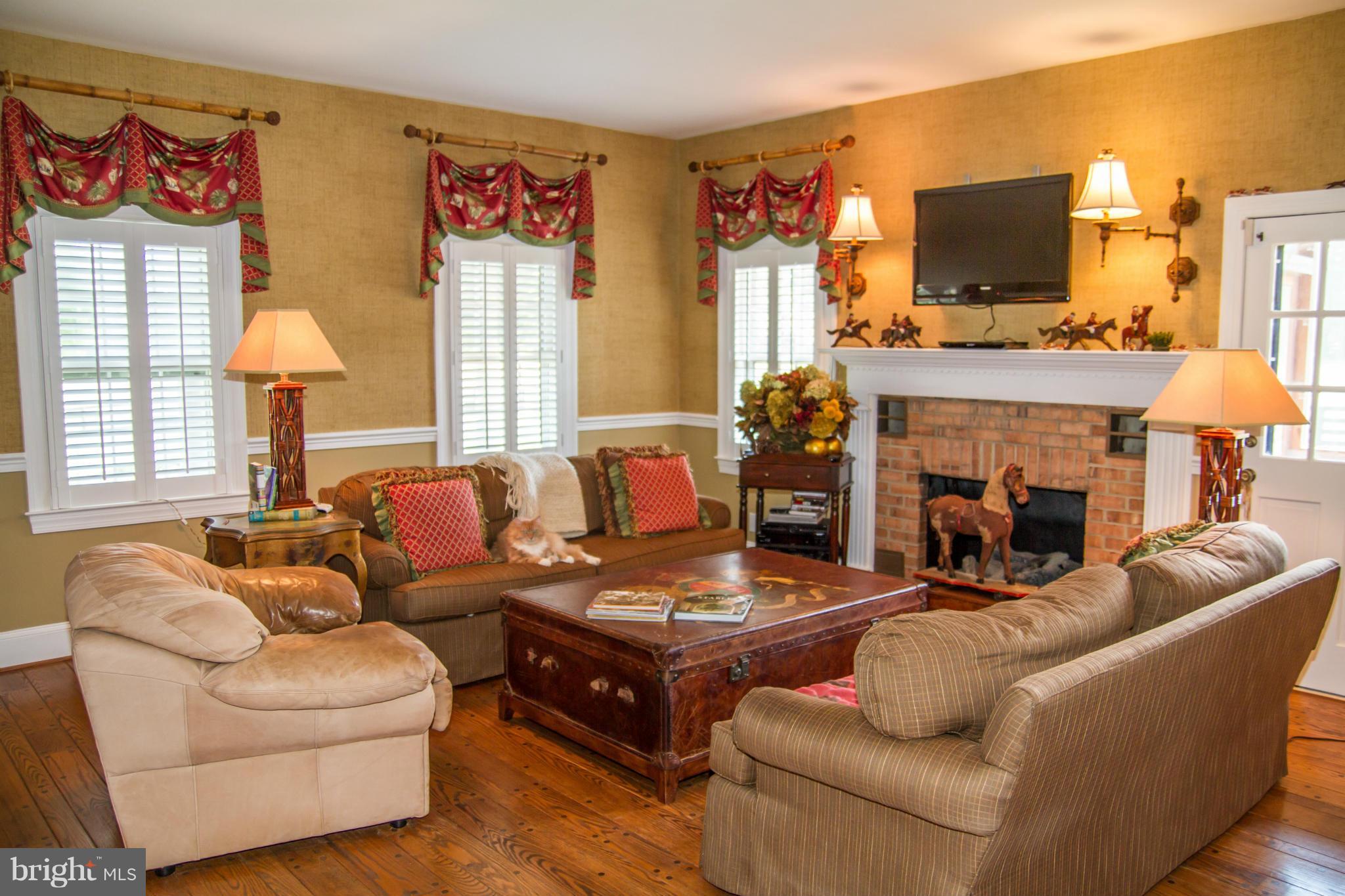 21197 St Louis Road Middleburg, VA 20117 - Photo 3 of 30 Study