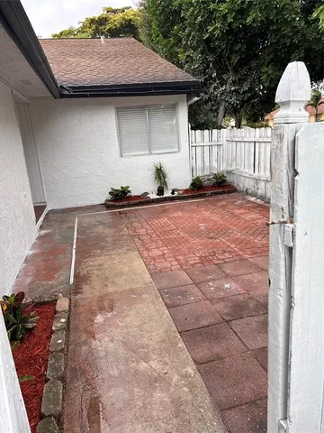 a view of outdoor space yard and patio
