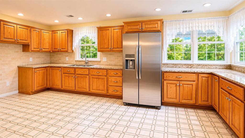 2843 Leechburg Road Lower Burrell, PA 15068 - Photo 6 of 16