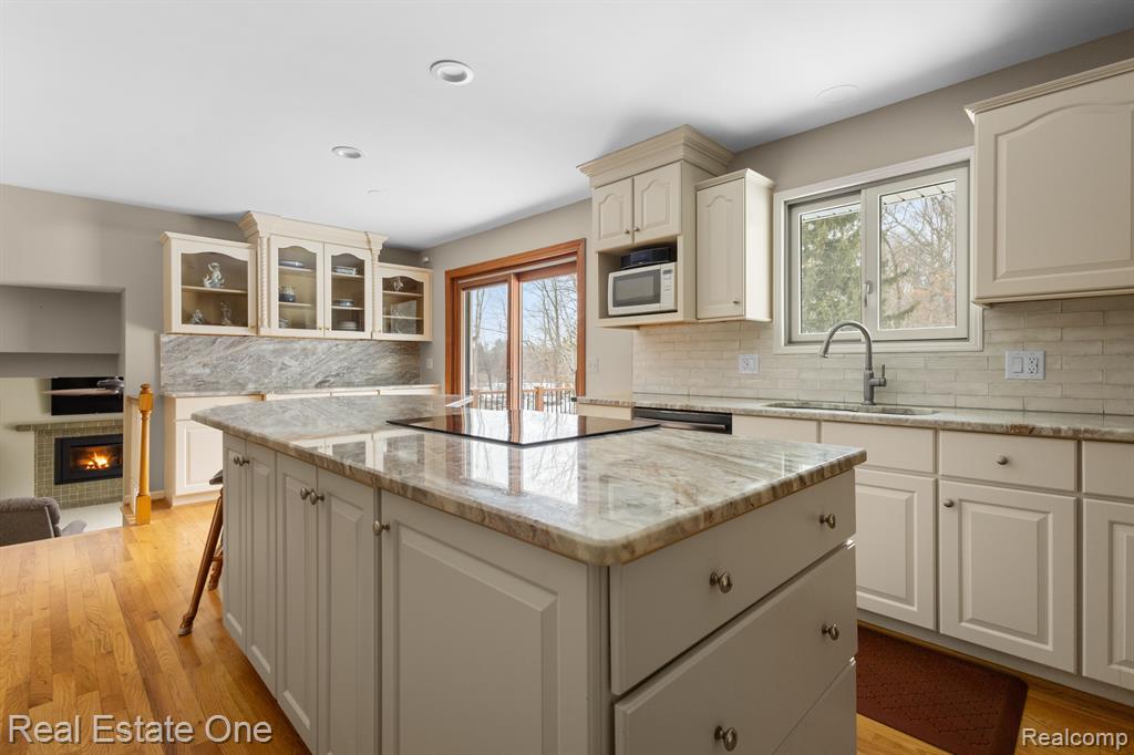 5423 Sandhill Road Almont, MI 48003 - Photo 8 of 44 Gallery Image 8