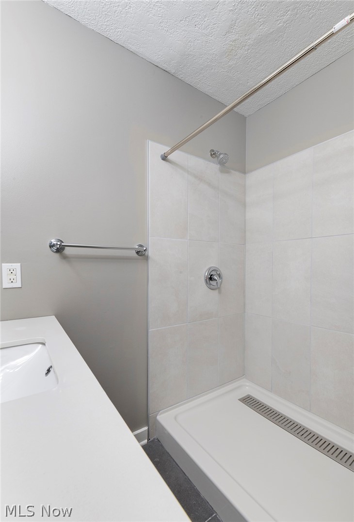 16954 Drake Road Strongsville, OH 44136 - Photo 19 of 27