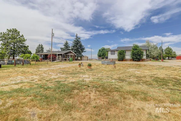 $995,000 | 9751 Gloria Road, Middleton, ID 83644