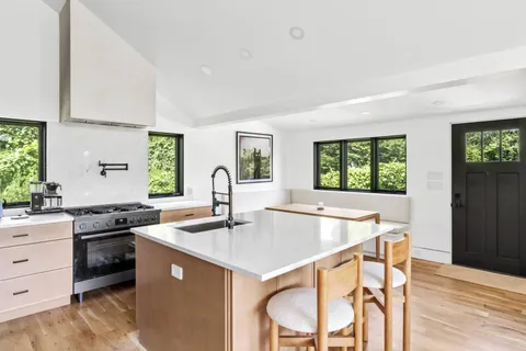 $2,390,000 | 50 Gloucester Avenue, Montauk, NY 11954