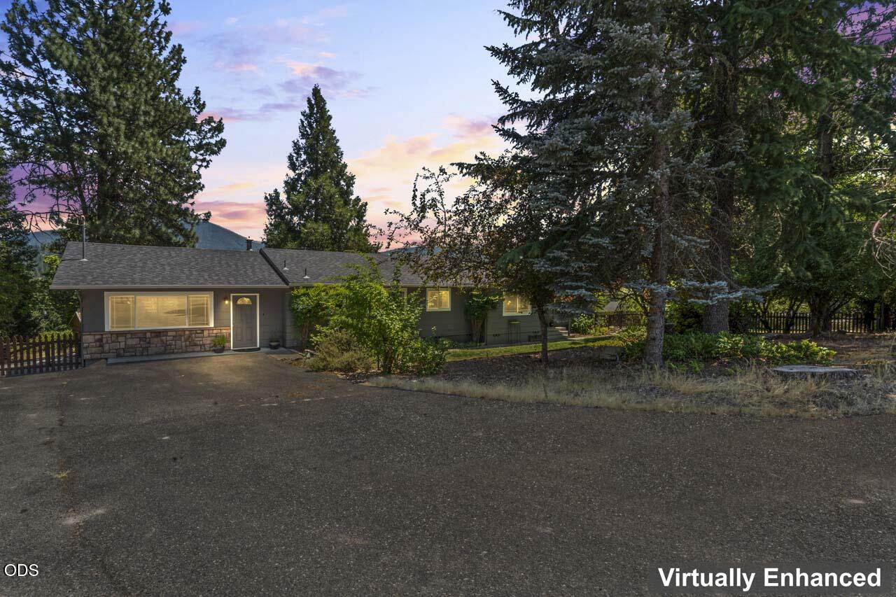 235 Larkin Road Grants Pass, OR 97527 - Photo 46 of 49