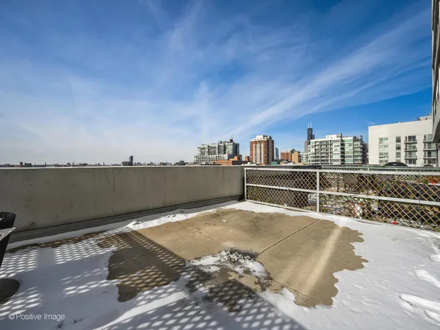 $275,000 | 1720 South Michigan Avenue, Unit 814, Chicago, IL 60616