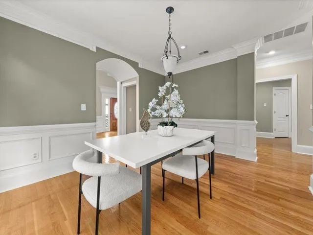 $847,800 | 121 Fulton Way Southeast, Atlanta, GA 30312