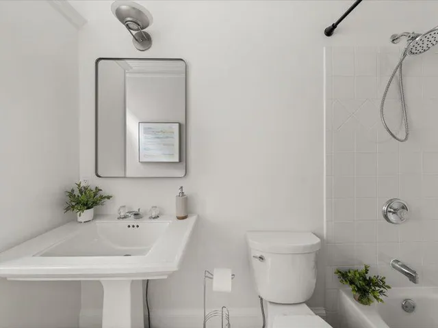 $847,800 | 121 Fulton Way Southeast, Atlanta, GA 30312