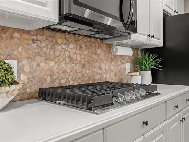 $847,800 | 121 Fulton Way Southeast, Atlanta, GA 30312