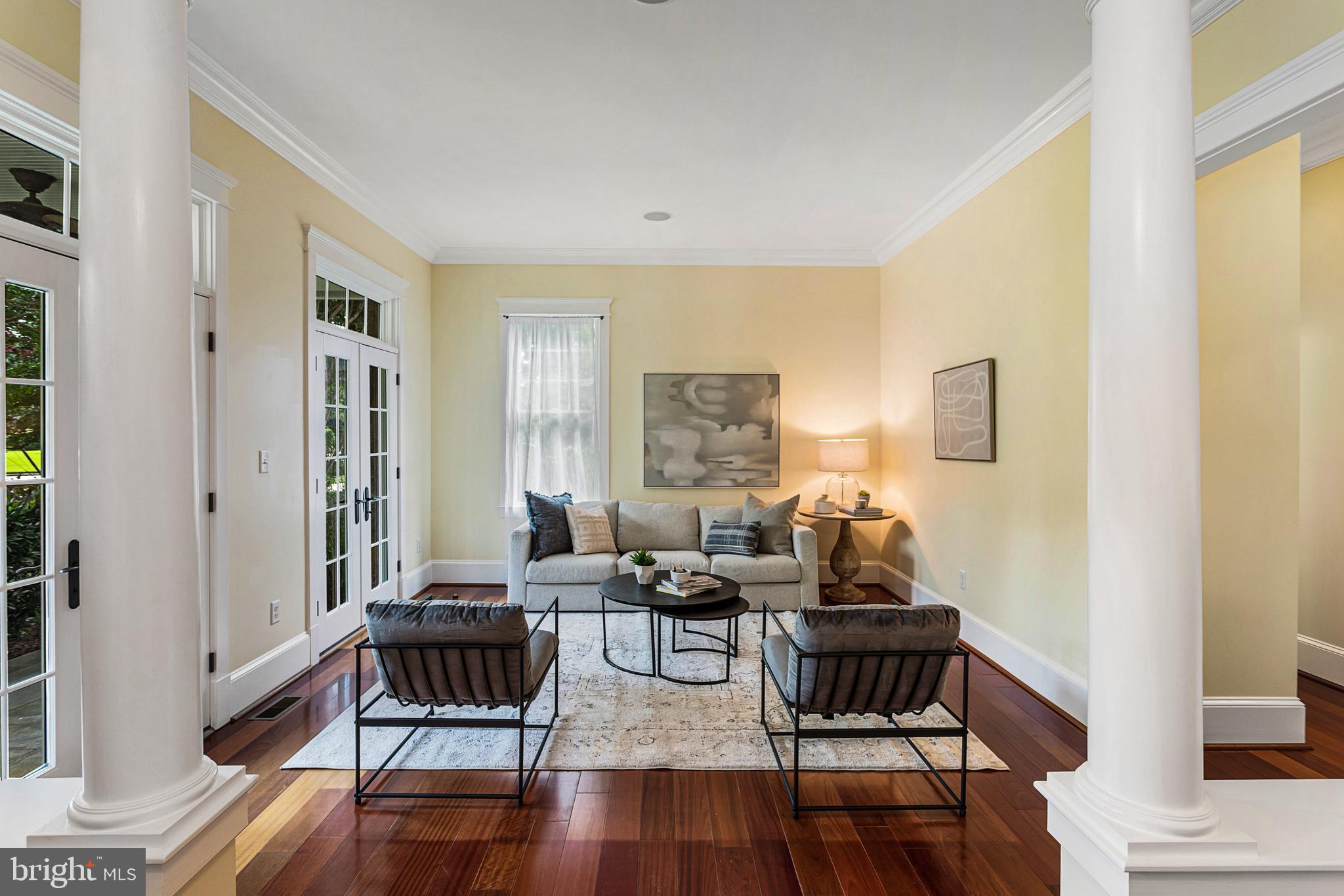 9635 Elrod Road Kensington, MD 20895 - Photo 12 of 68 Living room
