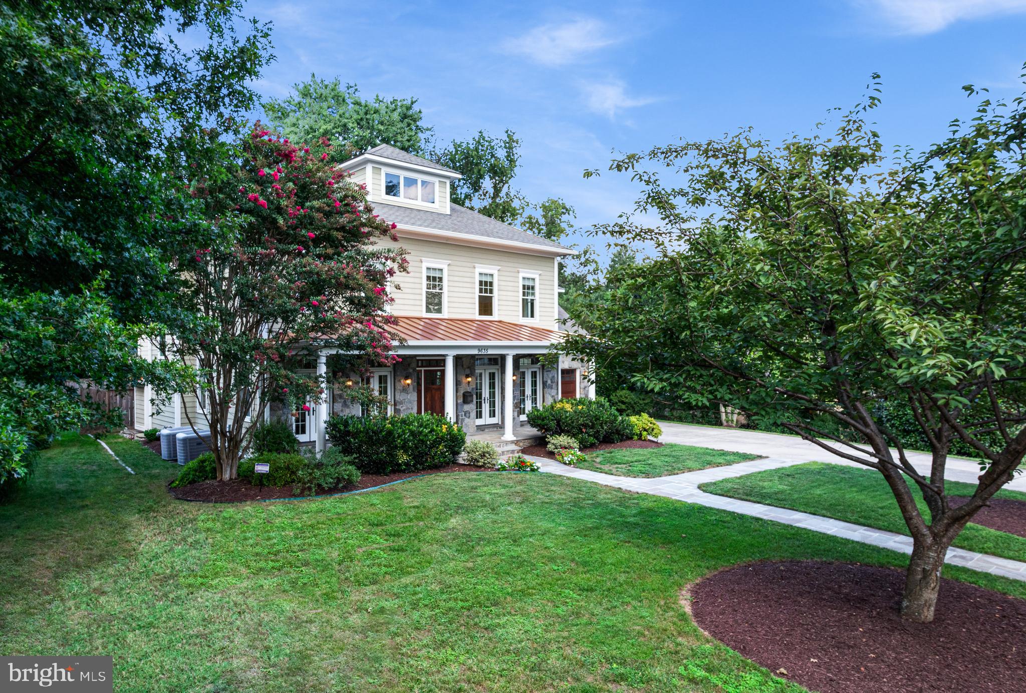 9635 Elrod Road Kensington, MD 20895 - Photo 5 of 68 Beautifully landscape