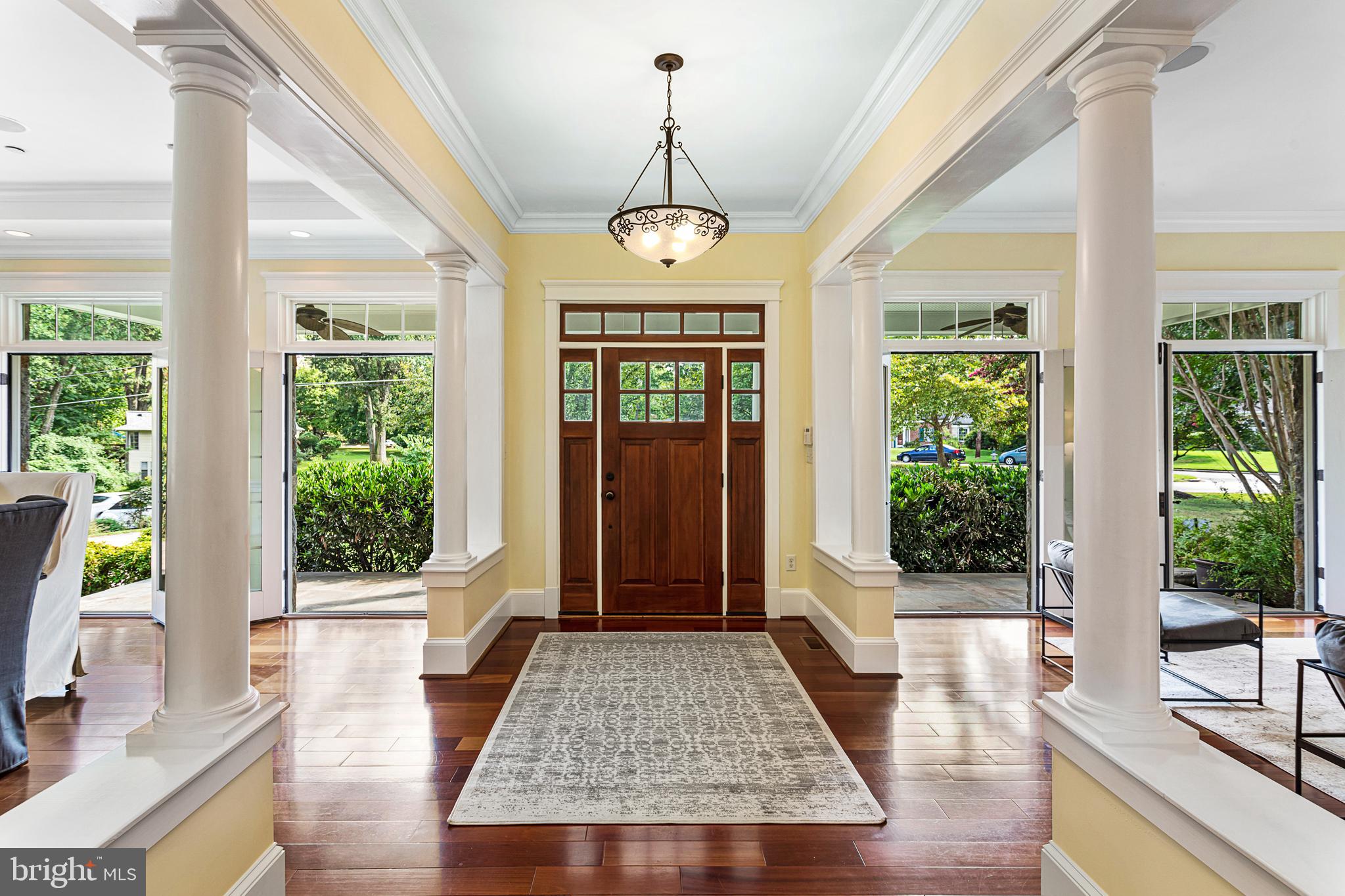 9635 Elrod Road Kensington, MD 20895 - Photo 9 of 68 Grand foyer