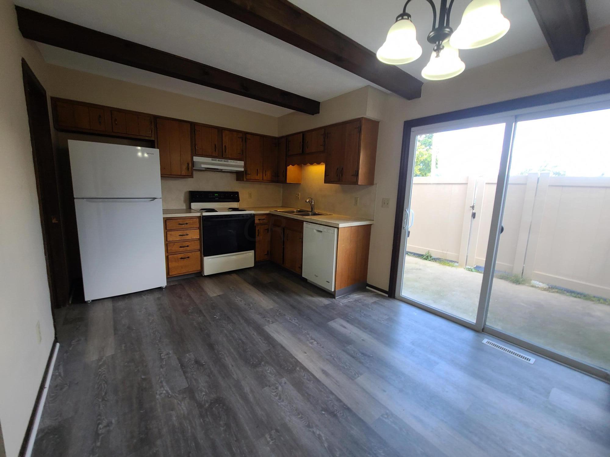 5076 Godown Road, Unit E Columbus, OH 43220 - Photo 8 of 19 20220926_124624