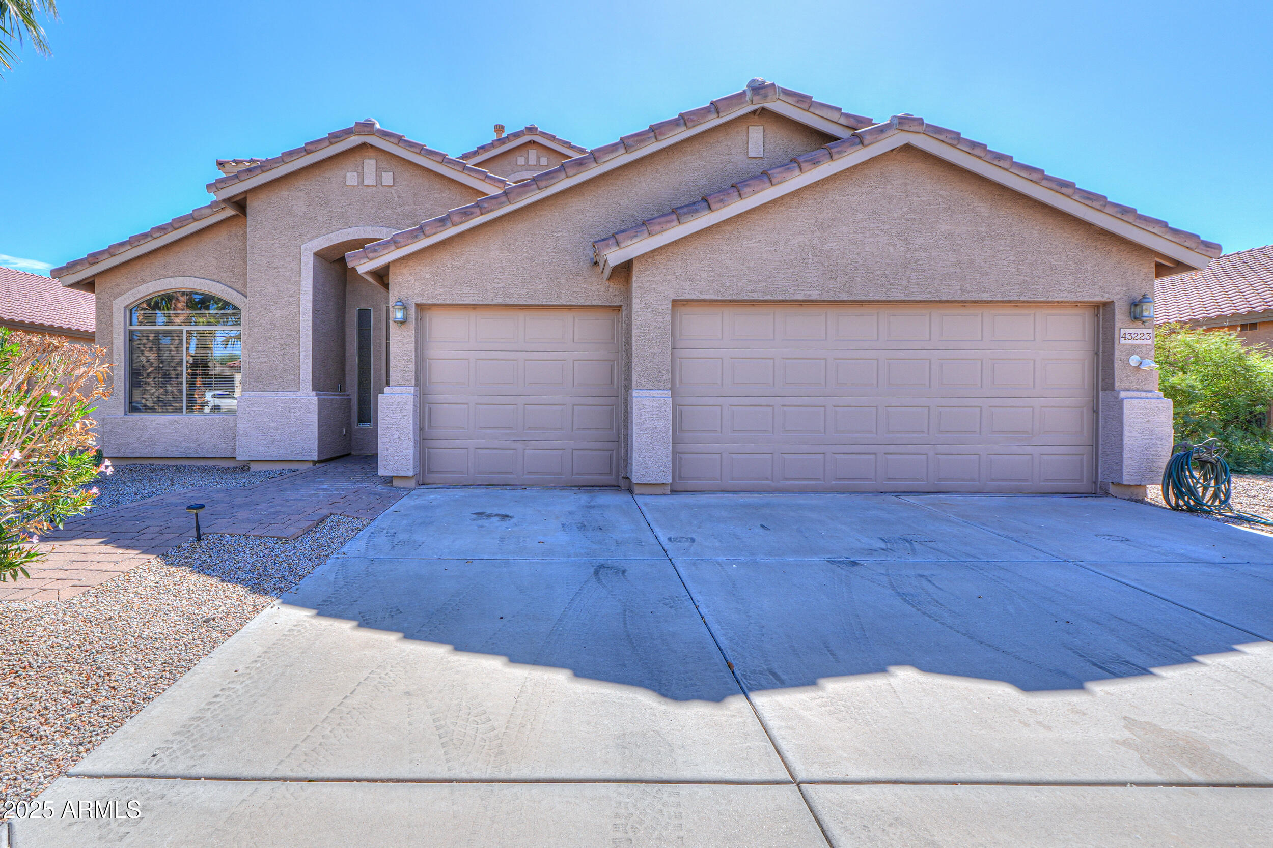 43223 West Venture Road Maricopa, AZ 85138 - Photo 15 of 70 01