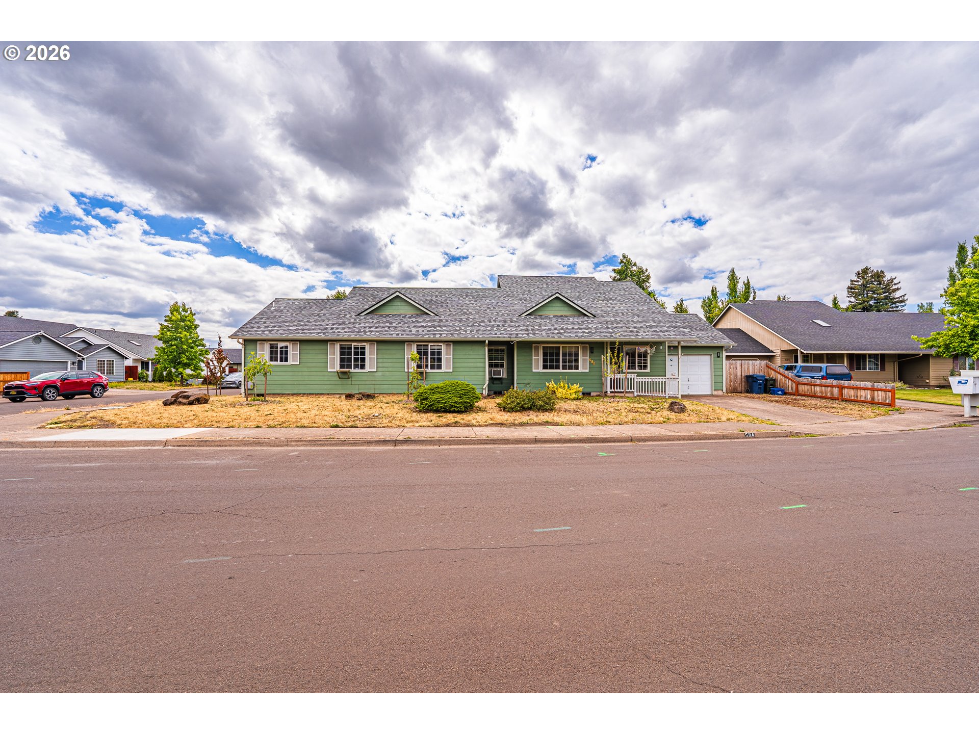4096 South E Street Springfield, OR 97478 - Photo 1 of 37 Gallery Image 1