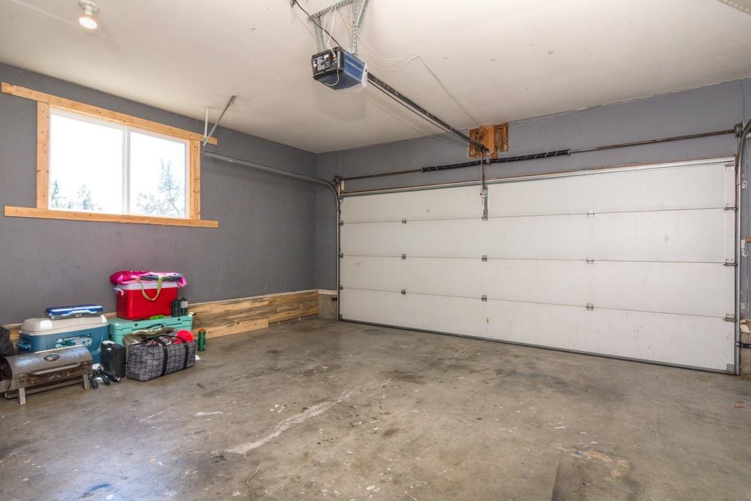 274 Southeast Hering Road Madras, OR 97741 - Photo 22 of 31 007