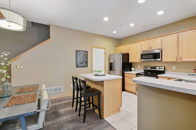 $269,900 | 13876 52nd Avenue North, Plymouth, MN 55446