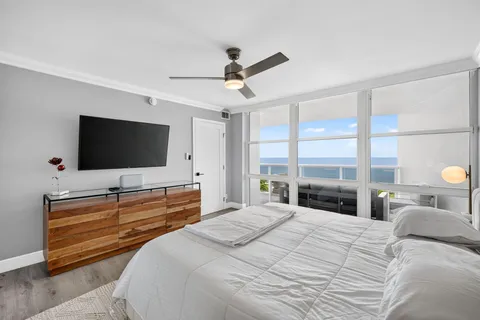 $660,000 | 2841 North Ocean Boulevard, Unit 1806, Fort Lauderdale, FL 33308