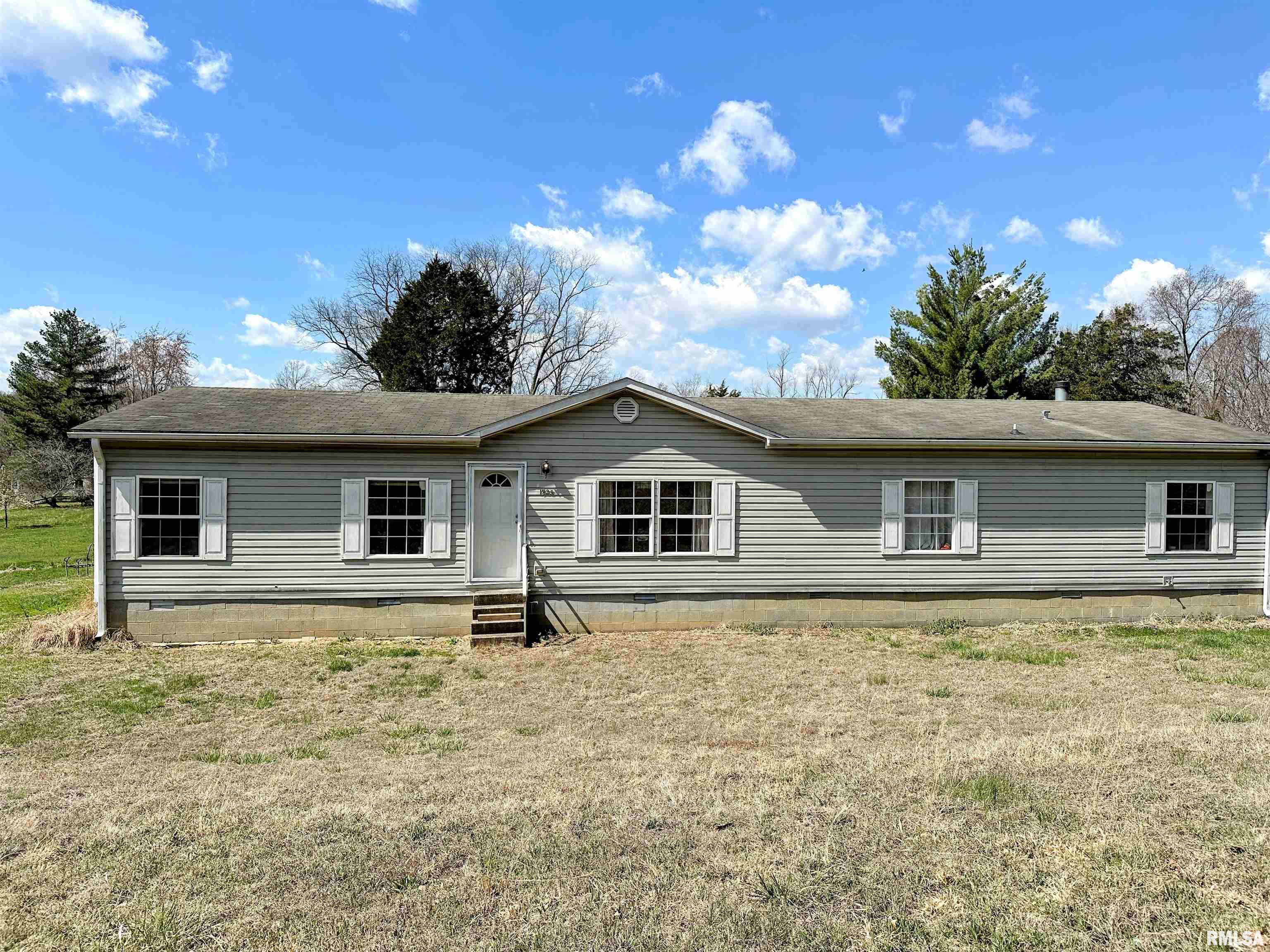 1925 Murphy Road Creal Springs, IL 62922 - Photo 1 of 11