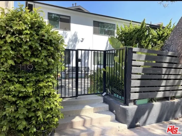 $3,499 | 119 Paloma Avenue, Unit M, Venice, CA 90291