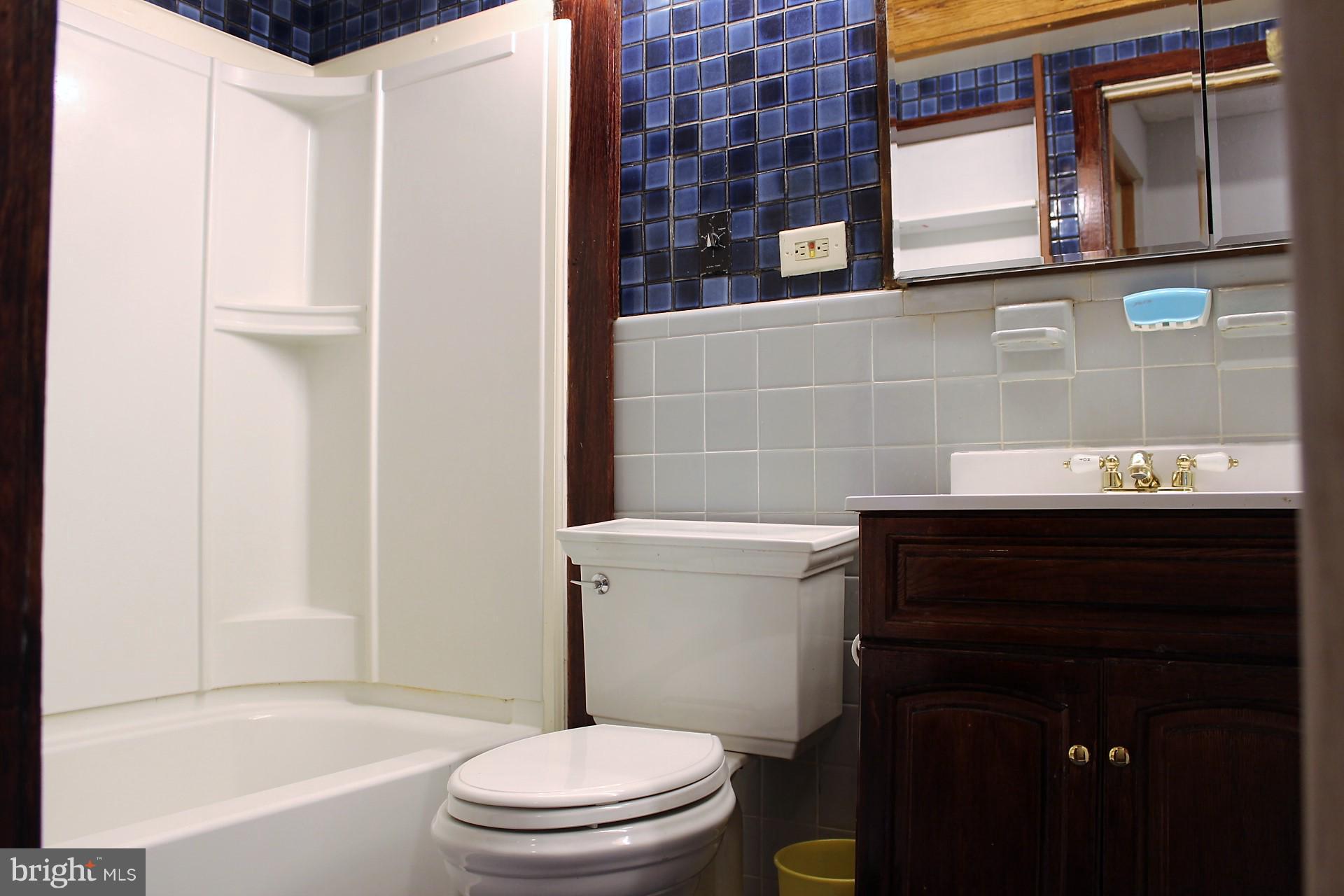 2 Center Road, Unit 2 Towson, MD 21286 - Photo 13 of 19 Bath