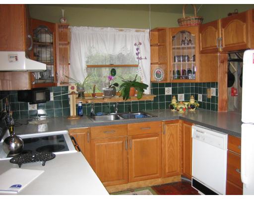 380 NW Road Westfield, MA 01085 - Photo 4 of 12 Gallery Image 4