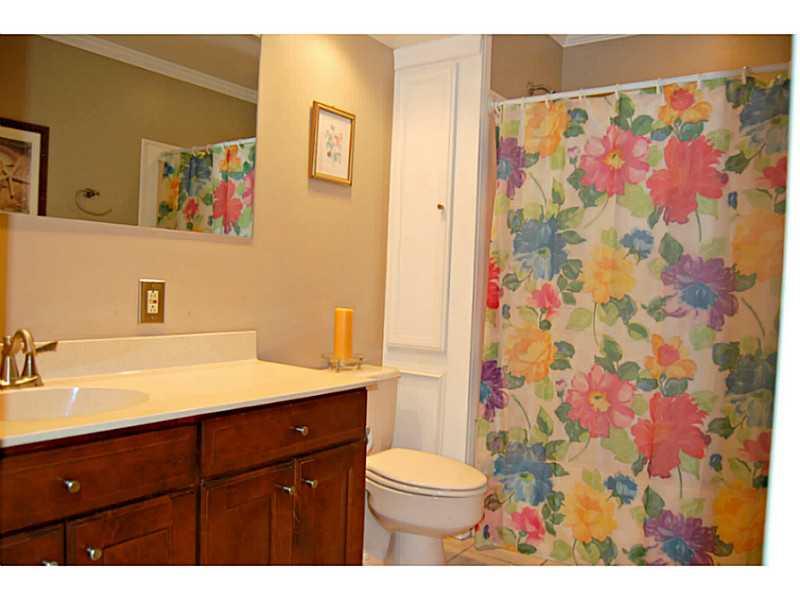 232 Navajo Road Upper St. Clair, PA 15241 - Photo 14 of 25 Master Bath/Spa.