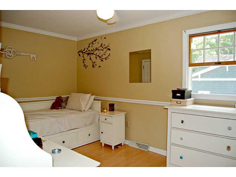 232 Navajo Road Upper St. Clair, PA 15241 - Photo 17 of 25 Bedroom.