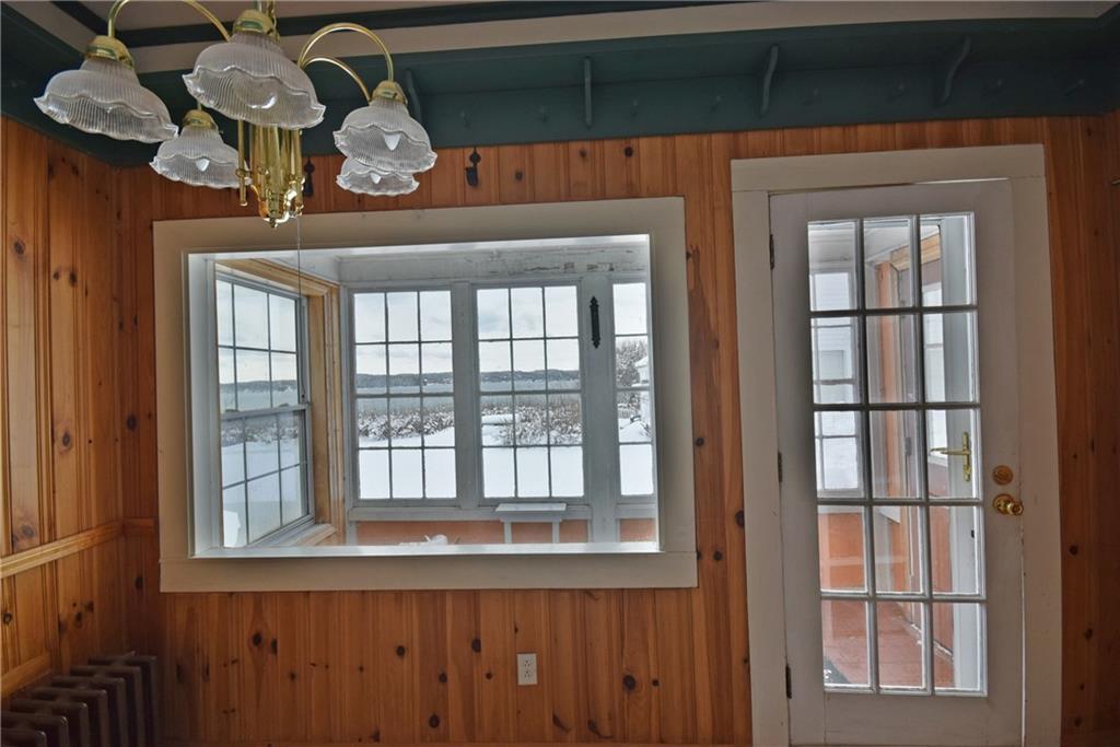 87 Main Street Lubec, ME 04652 - Photo 19 of 25 Breakfast nook