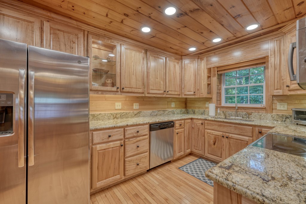 317 Collins Creek Road Hiawassee, GA 30546 - Photo 14 of 75