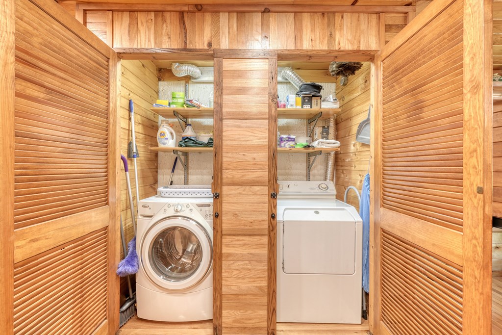 317 Collins Creek Road Hiawassee, GA 30546 - Photo 17 of 75