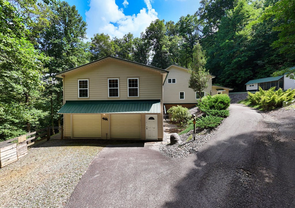 317 Collins Creek Road Hiawassee, GA 30546 - Photo 3 of 75