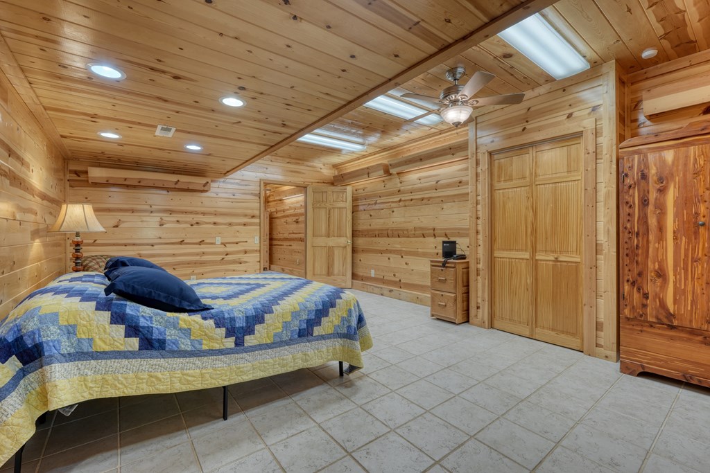 317 Collins Creek Road Hiawassee, GA 30546 - Photo 36 of 75