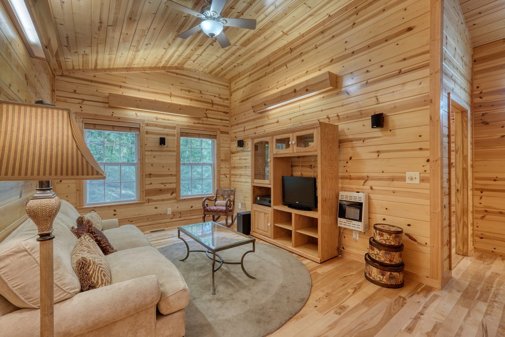 317 Collins Creek Road Hiawassee, GA 30546 - Photo 46 of 75