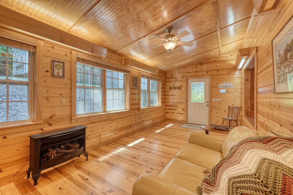 317 Collins Creek Road Hiawassee, GA 30546 - Photo 7 of 75