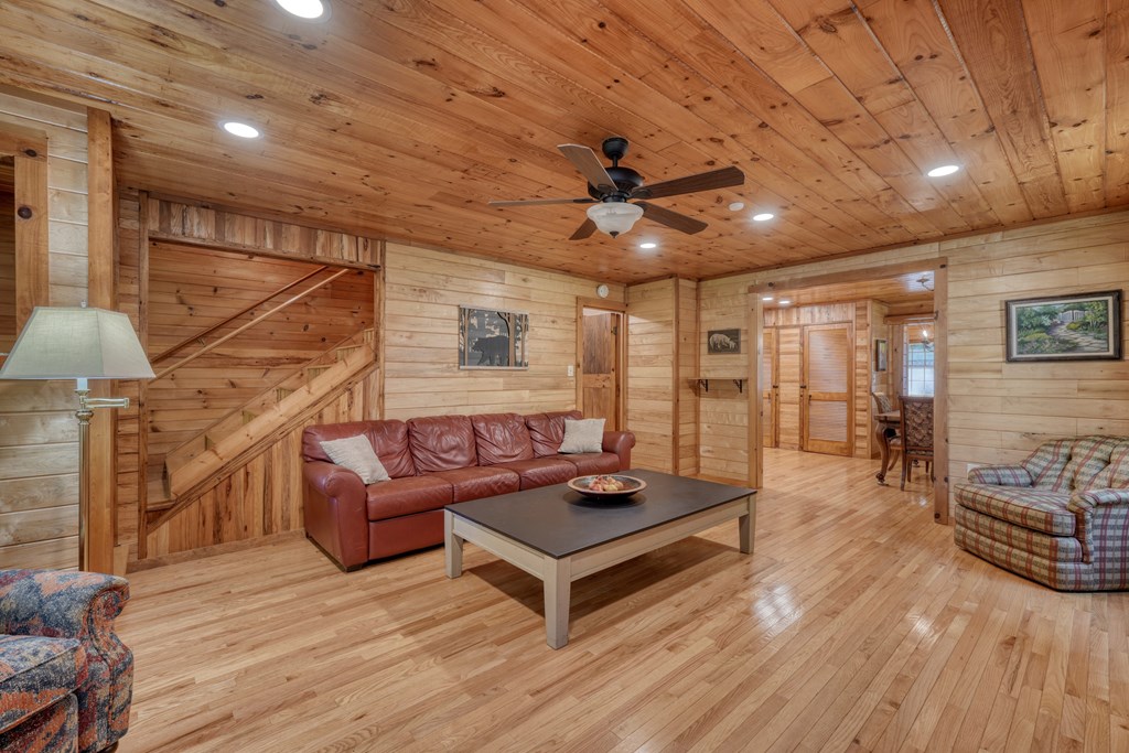 317 Collins Creek Road Hiawassee, GA 30546 - Photo 10 of 75