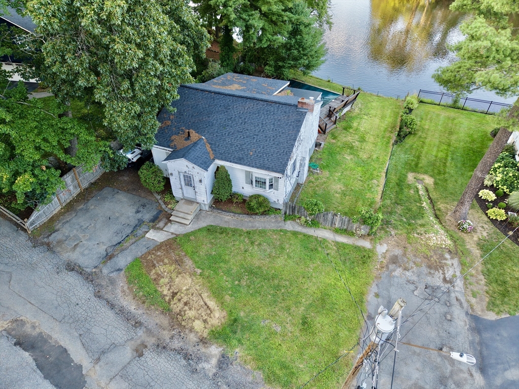2 Colonial Road Lynnfield, MA 01940 - Photo 9 of 39 Gallery Image 9