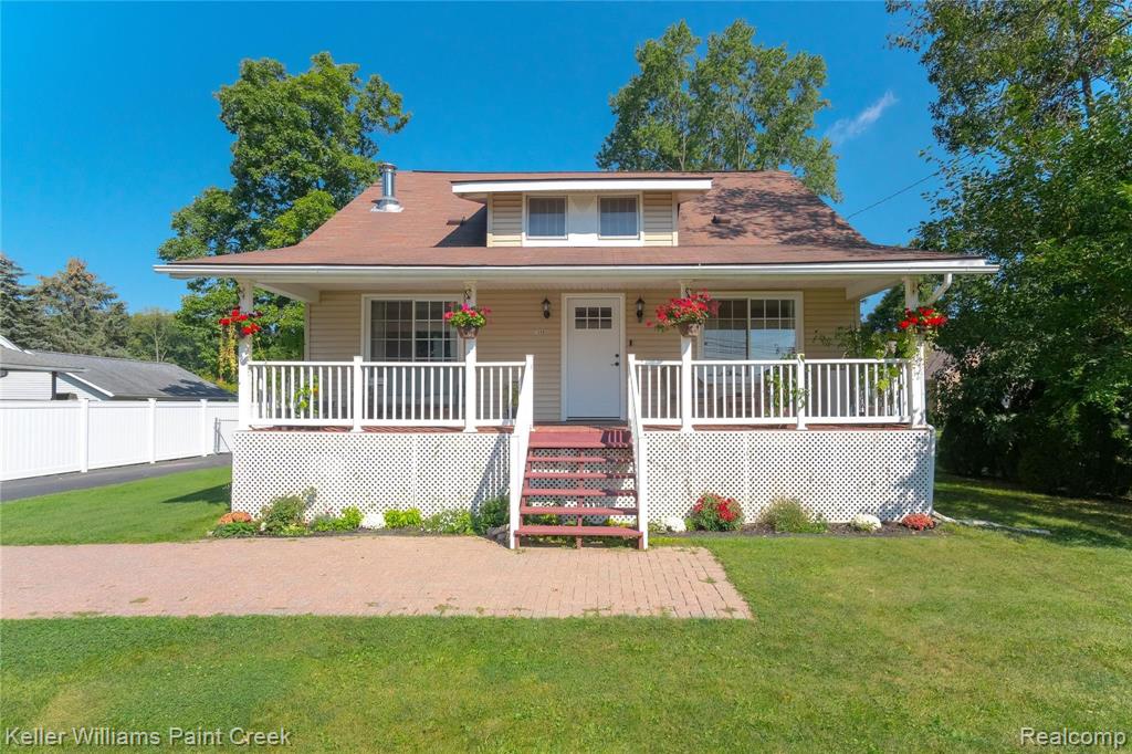 1598 West Auburn Road Rochester Hills, MI 48309 - Photo 2 of 51
