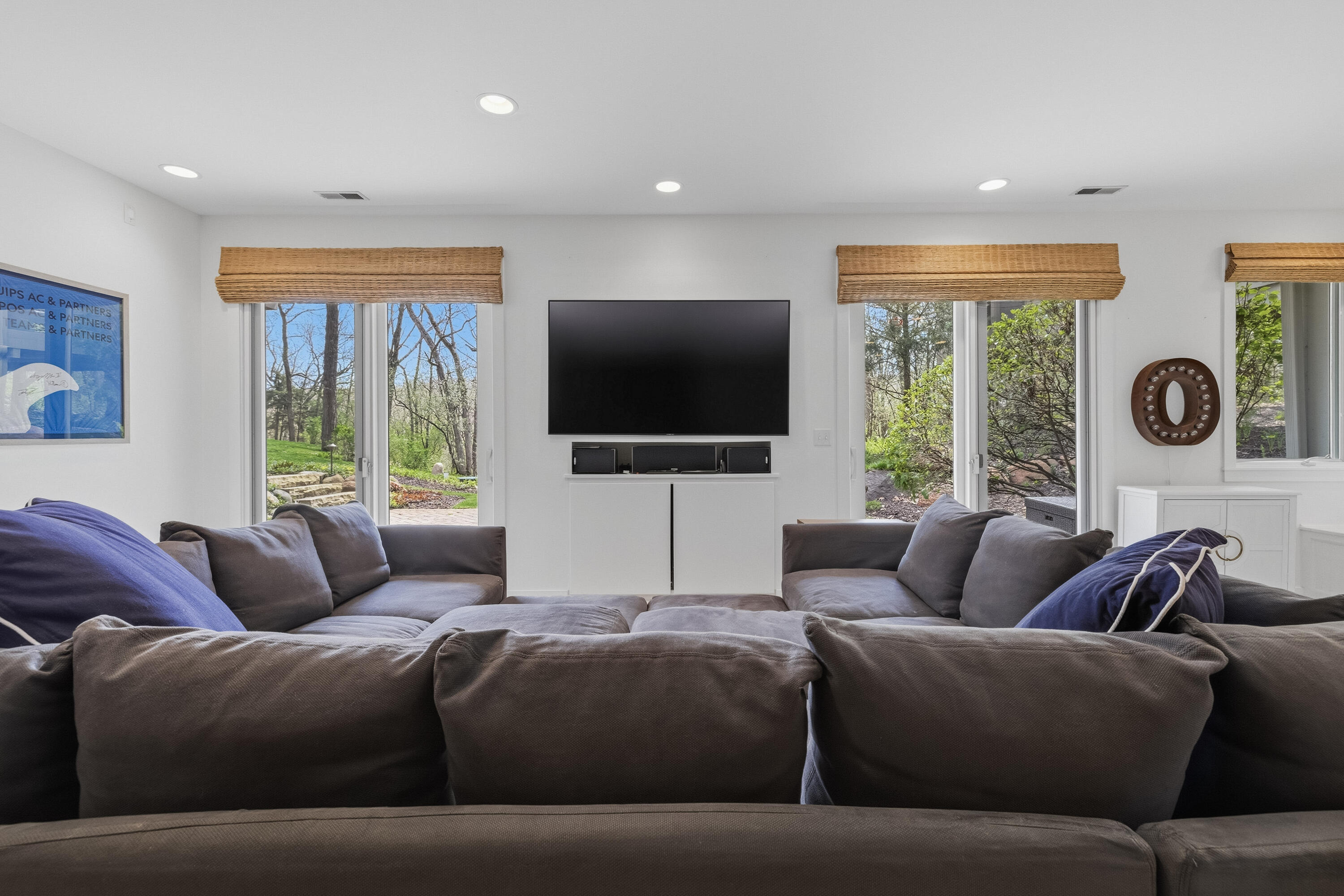 5611 Oak Bluffs Road Fontana, WI 53125 - Photo 26 of 43 Family Room