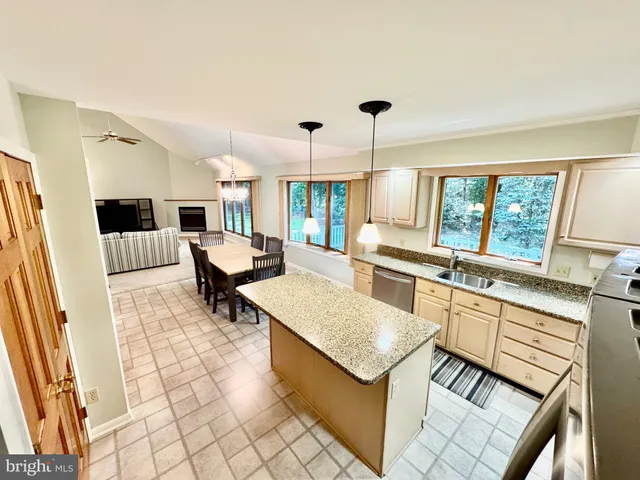 $499,900 | 22781 Holly Way West, Lewes, DE 19958