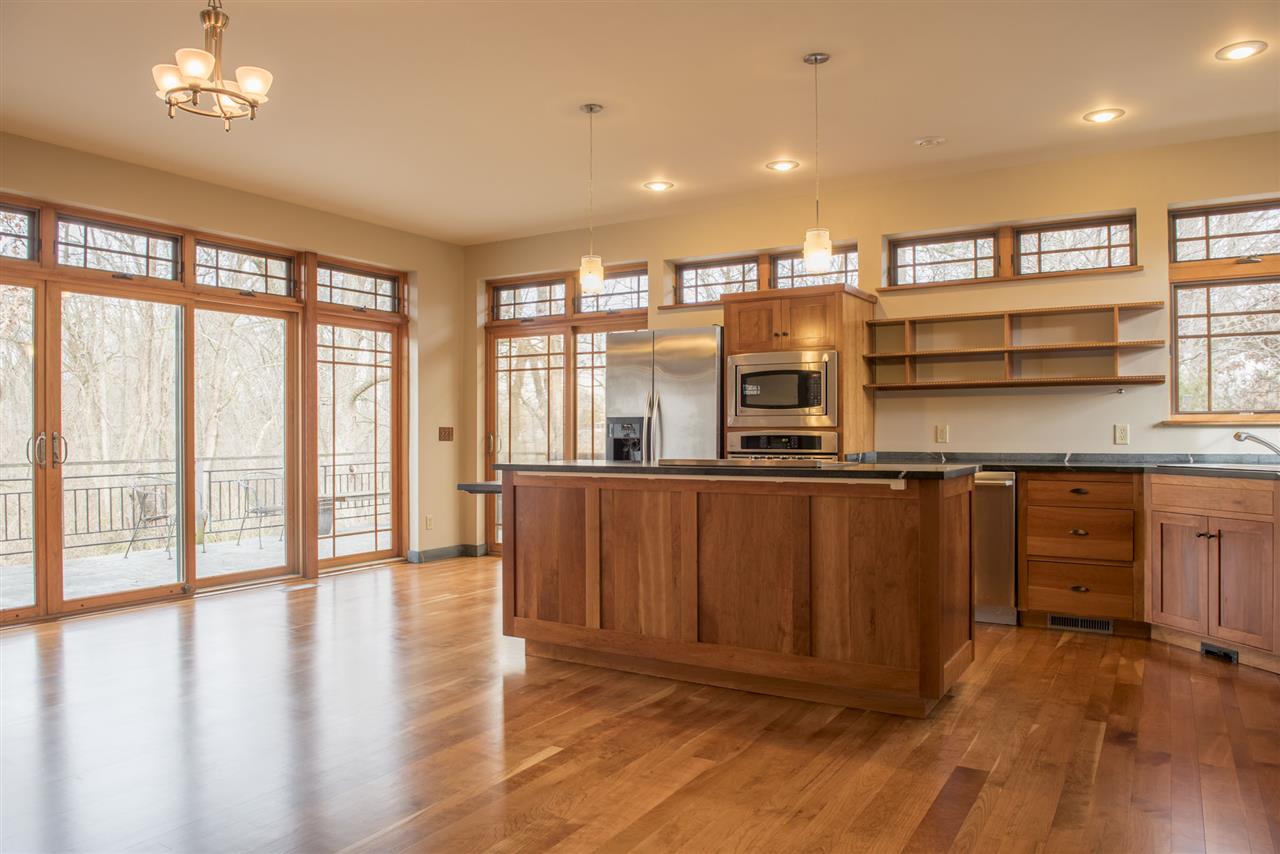 501 East Riverside Drive Bridgewater, VA 22812 - Photo 5 of 48 Gallery Image 5