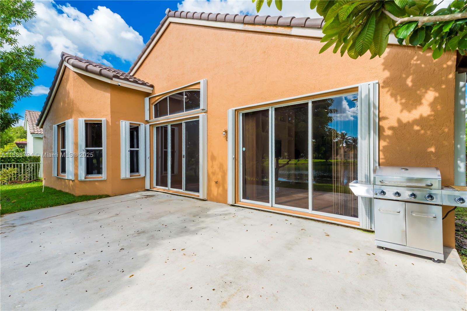2791 Southwest 190th Avenue Miramar, FL 33029 - Photo 27 of 41 a view of a house with a garden