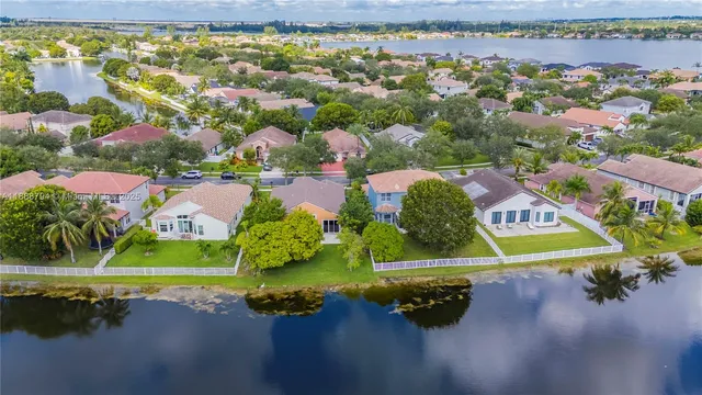 $780,000 | 2791 Southwest 190th Avenue, Miramar, FL 33029