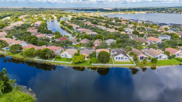 $780,000 | 2791 Southwest 190th Avenue, Miramar, FL 33029