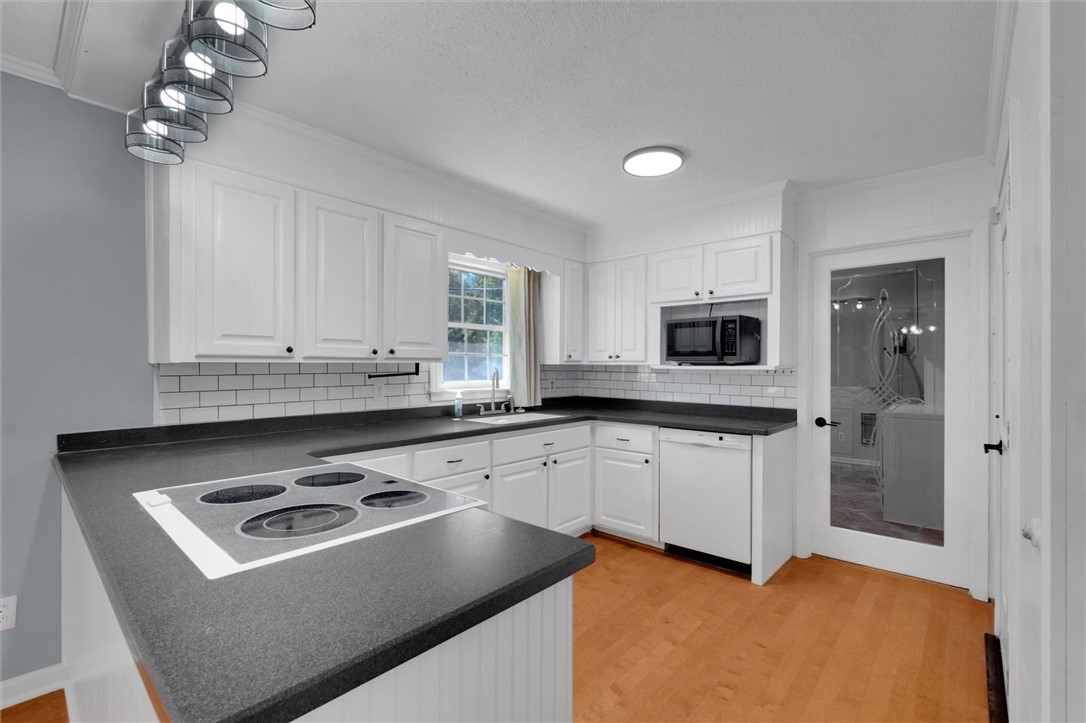 221 Odell Road Liberty, SC 29657 - Photo 12 of 24