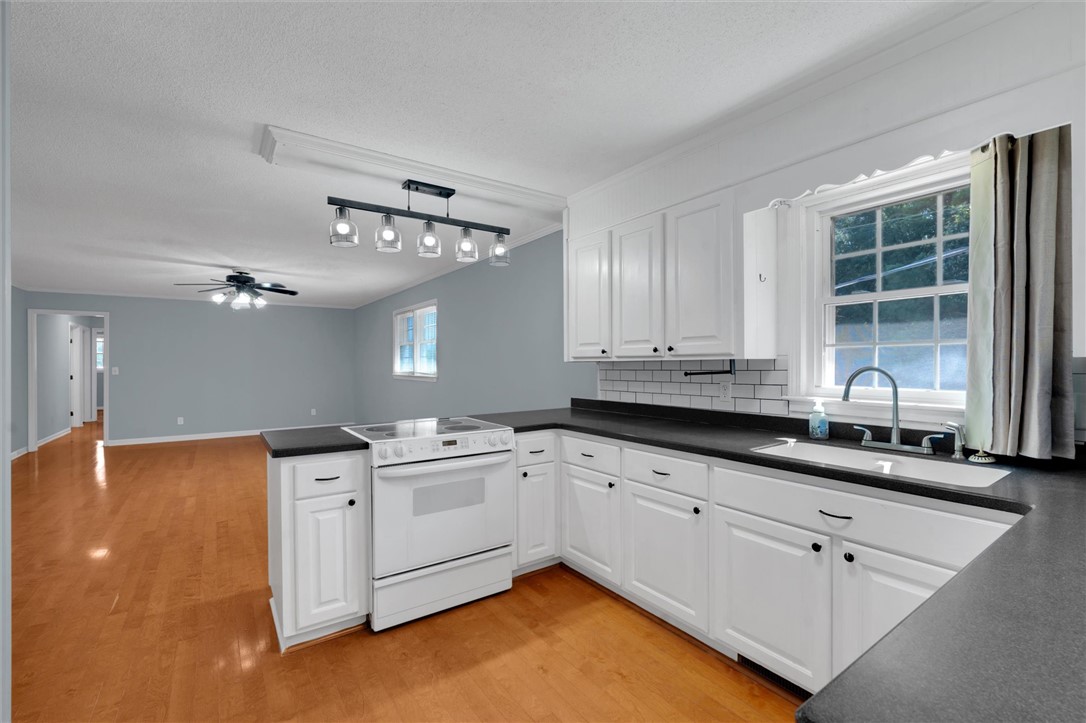 221 Odell Road Liberty, SC 29657 - Photo 14 of 24